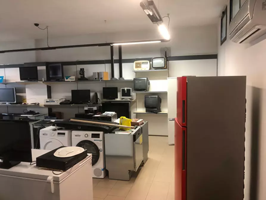 Immagine 4 di Negozio in affitto  in via roma a Grisignano Di Zocco