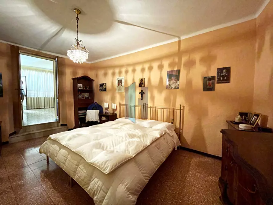 Immagine 40 di Rustico / casale in vendita  in via montebello a Cellatica