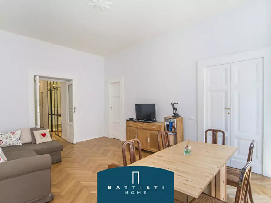 Immagine 5 di Appartamento in vendita  in Piazza di Spagna a Roma