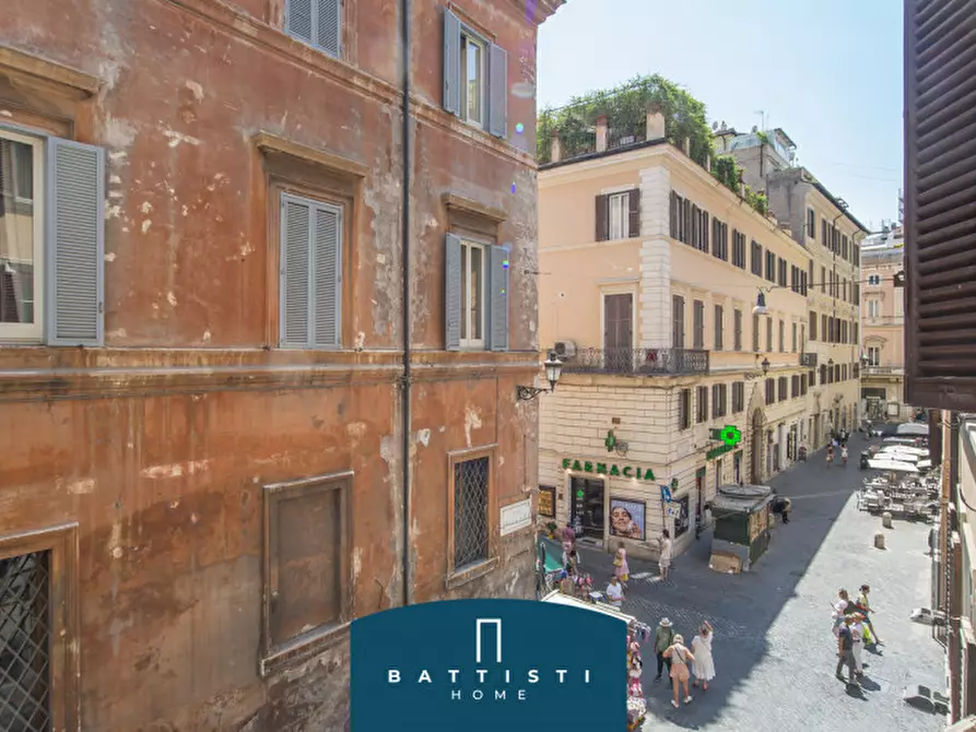 Immagine 10 di Appartamento in vendita  in Piazza di Spagna a Roma