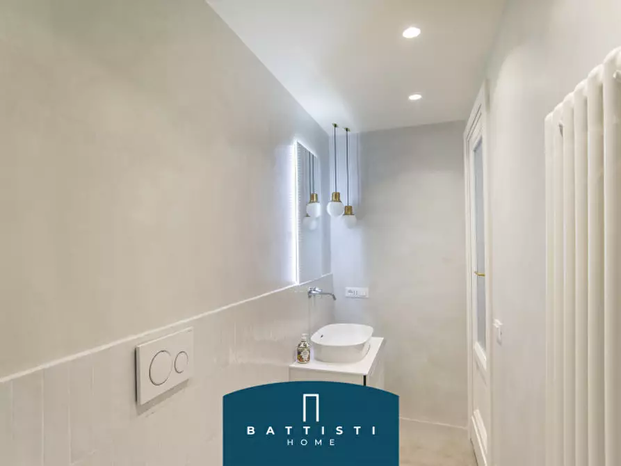 Immagine 21 di Appartamento in vendita  in Piazza di Spagna a Roma