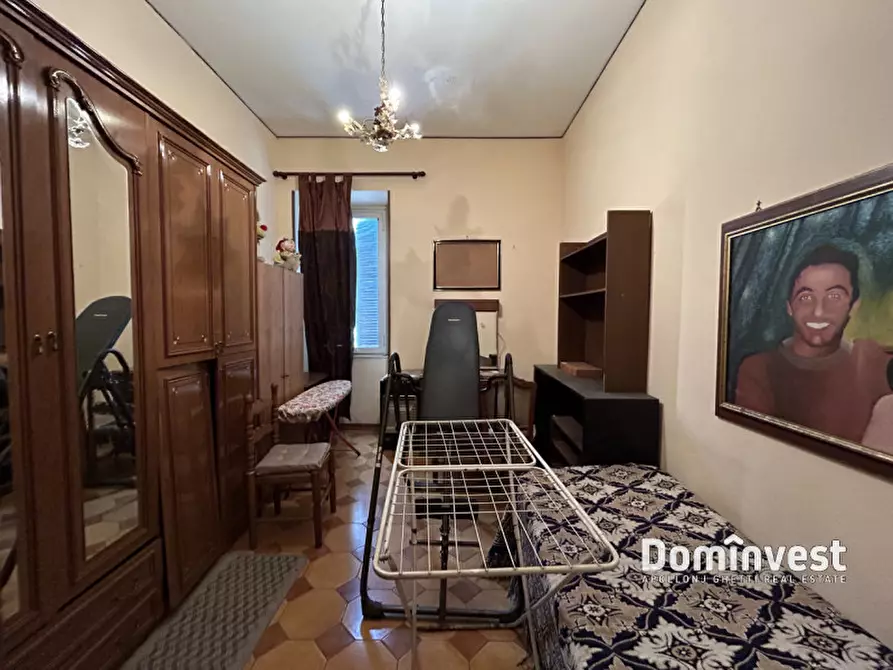 Immagine 29 di Palazzo in affitto  in Via Palli a Roma