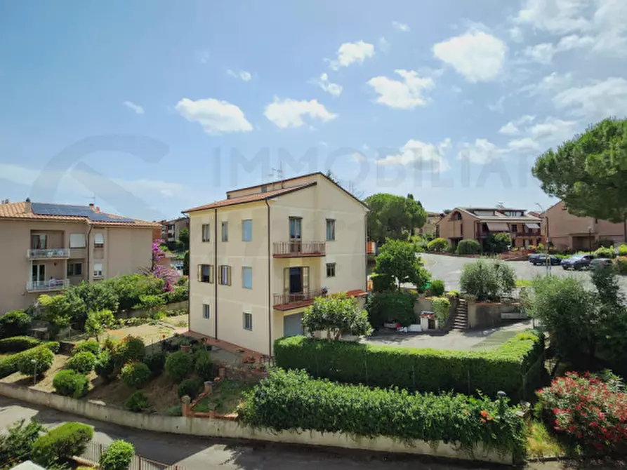 Immagine 20 di Appartamento in vendita  in via Amendola a Montaione