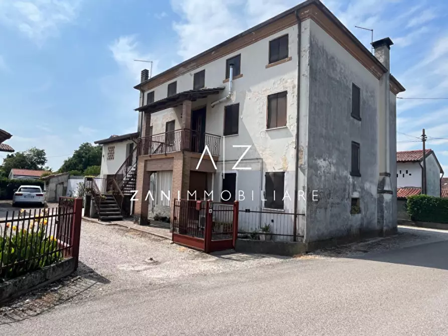 Immagine 4 di Casa indipendente in vendita  in Via Comunetto a Castelfranco Veneto