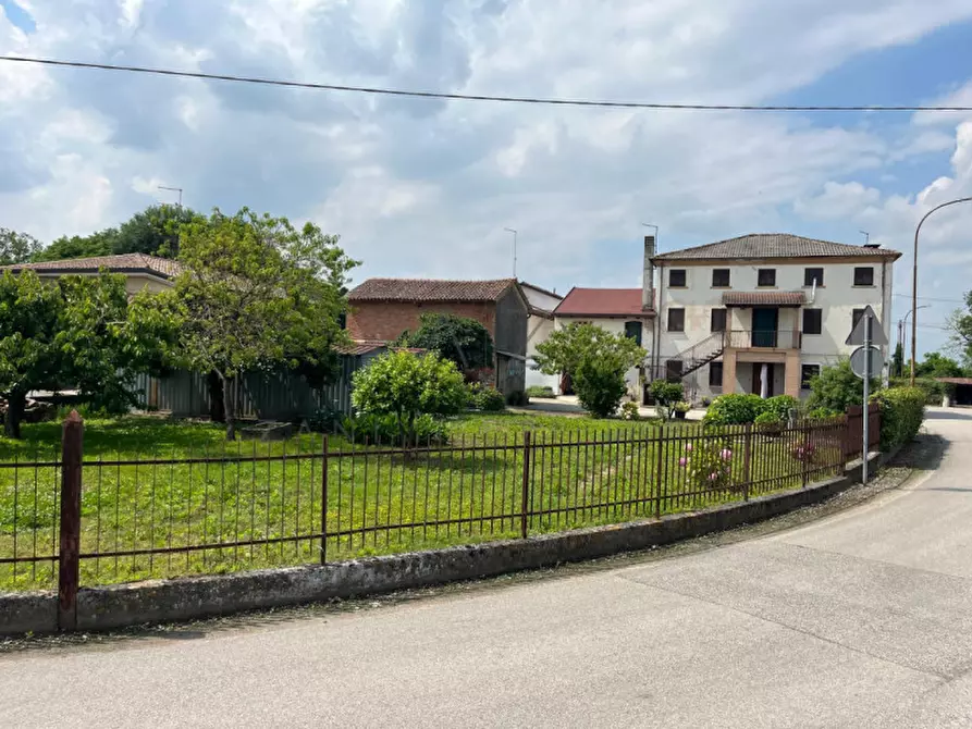 Immagine 8 di Casa indipendente in vendita  in Via Comunetto a Castelfranco Veneto