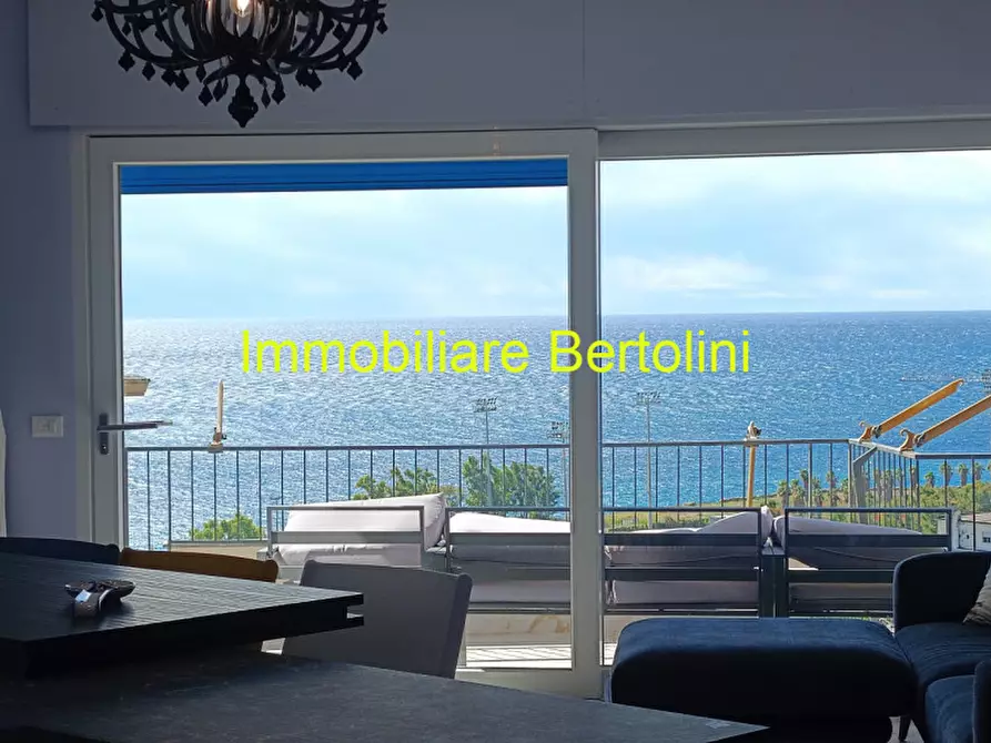 Immagine 1 di Appartamento in vendita  in VIA PADRE SEMERIA a San Remo