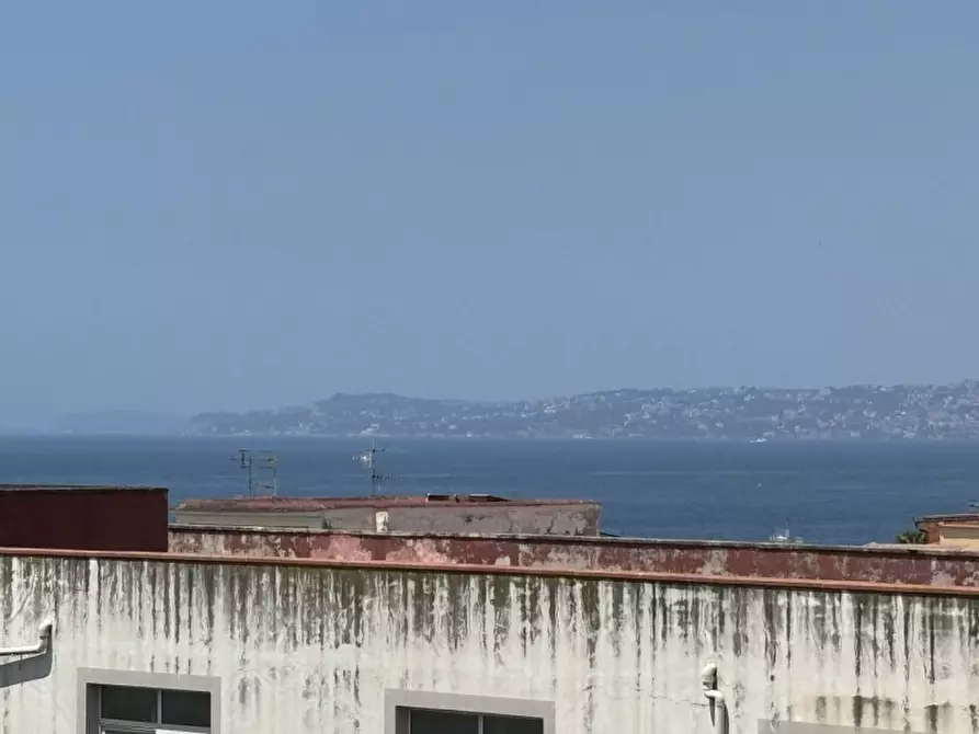 Immagine 22 di Palazzo in vendita  in via beato vincenzo romano a Torre Del Greco