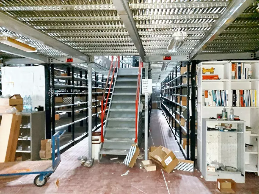 Immagine 5 di Magazzino in vendita  in Via Milazzo, N. 30 a Tortona