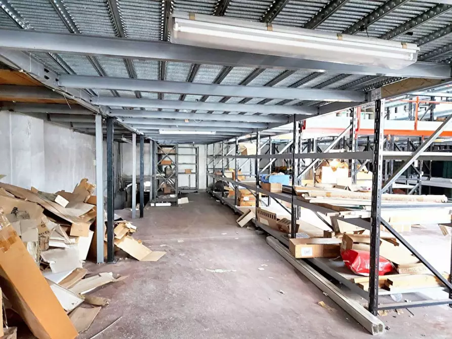 Immagine 13 di Magazzino in vendita  in Via Milazzo, N. 30 a Tortona