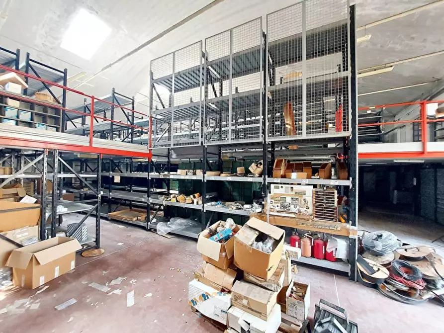 Immagine 15 di Magazzino in vendita  in Via Milazzo, N. 30 a Tortona