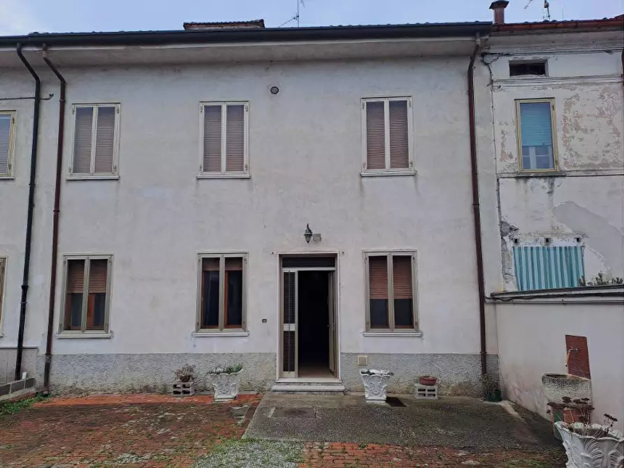 Immagine 10 di Casa indipendente in vendita  in via carrobbio a Gazzuolo