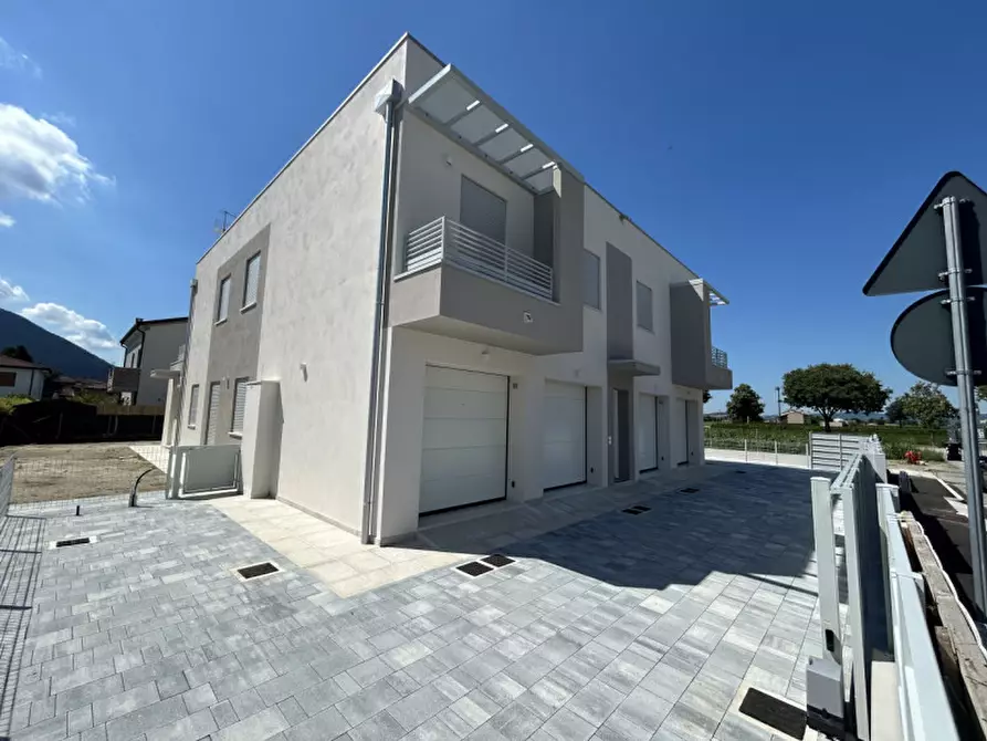 Immagine 1 di Appartamento in vendita  in Via Roma a Rovolon