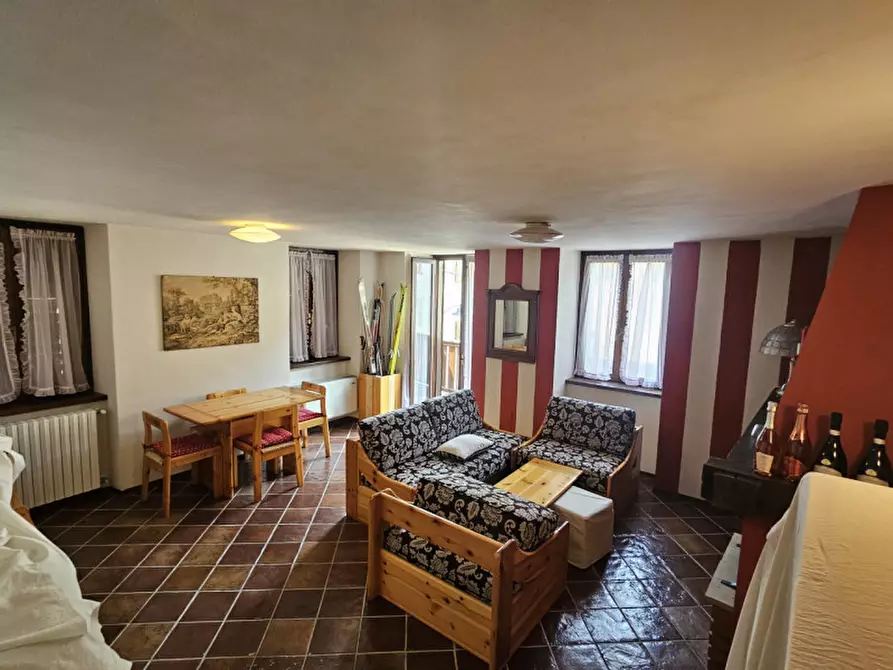 Immagine 2 di Appartamento in vendita  in Via dei Canacci a Pellizzano