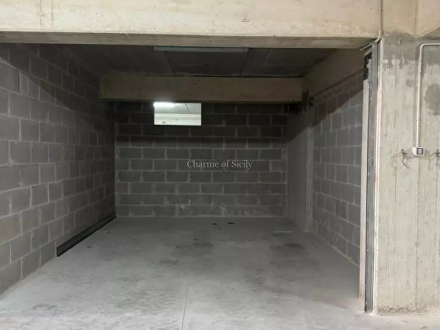 Immagine 5 di Garage in vendita  in Via delle ondine a Ragusa