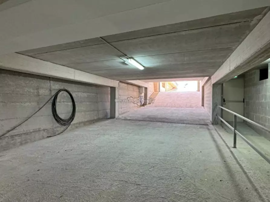 Immagine 8 di Garage in vendita  in Via delle ondine a Ragusa