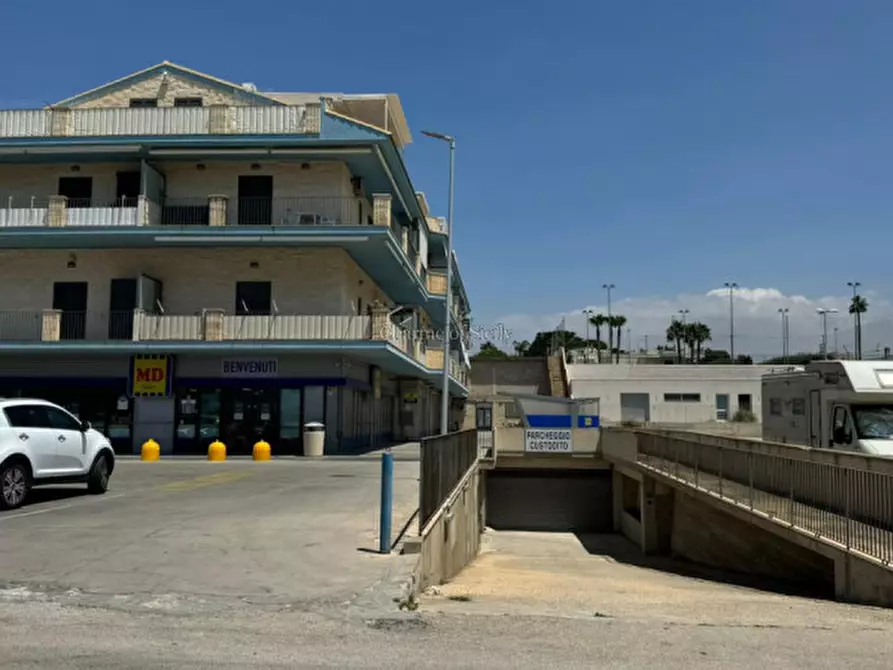 Immagine 16 di Garage in vendita  in Via delle ondine a Ragusa