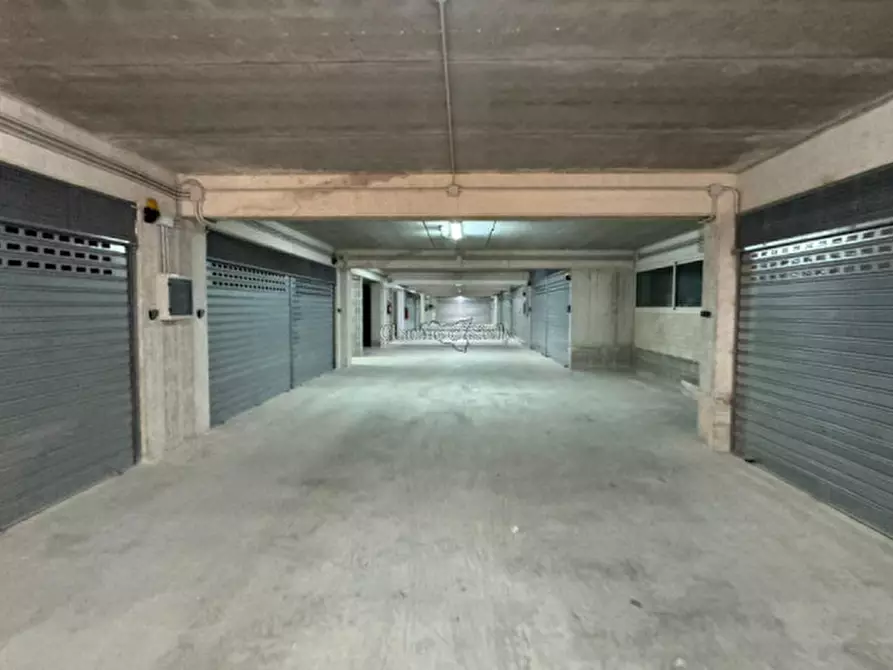 Immagine 18 di Garage in vendita  in Via delle ondine a Ragusa