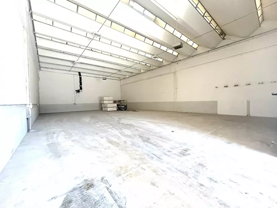 Immagine 3 di Capannone industriale in affitto  in VIA PARRI a Cesena