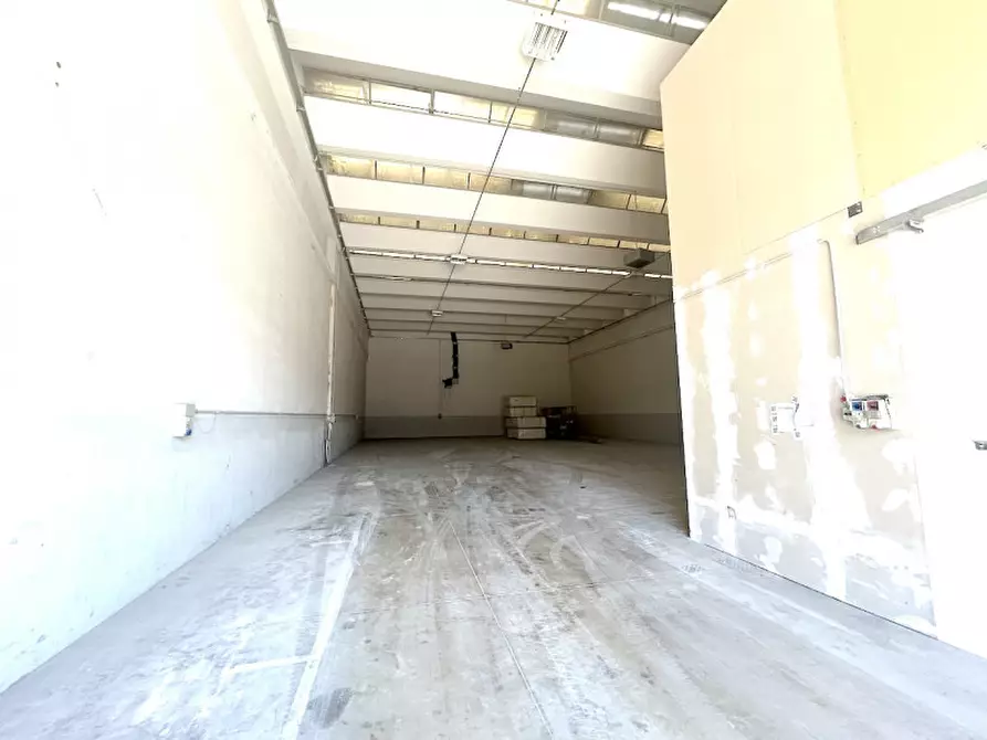 Immagine 4 di Capannone industriale in affitto  in VIA PARRI a Cesena