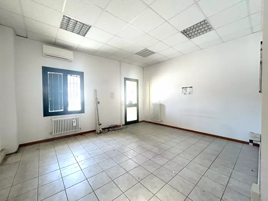Immagine 5 di Capannone industriale in affitto  in VIA PARRI a Cesena