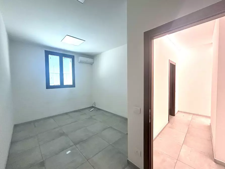 Immagine 9 di Capannone industriale in affitto  in VIA PARRI a Cesena