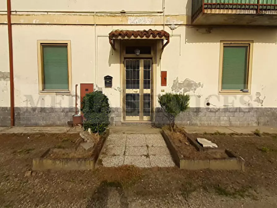 Immagine 3 di Appartamento in vendita  in via Roma n° 35 a Sannazzaro De' Burgondi