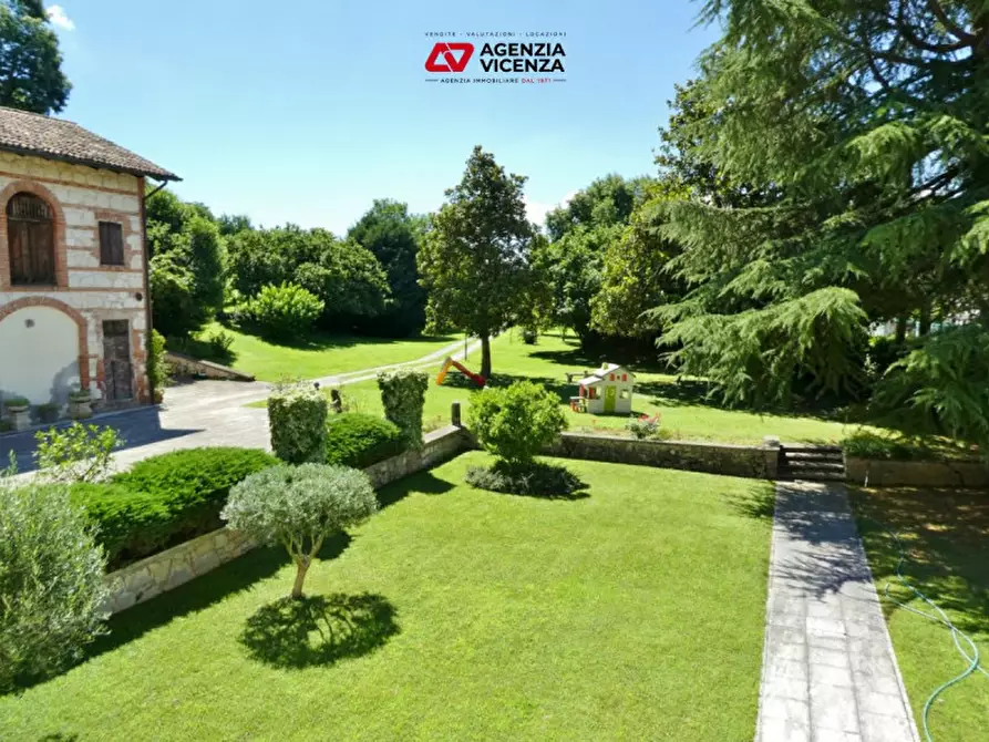 Immagine 16 di Villa in vendita  in STRADA BIRON DI SOPRA a Vicenza