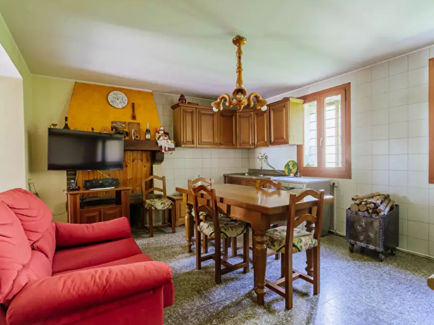 Immagine 22 di Rustico / casale in vendita  in Via Sassoni a Cinto Euganeo