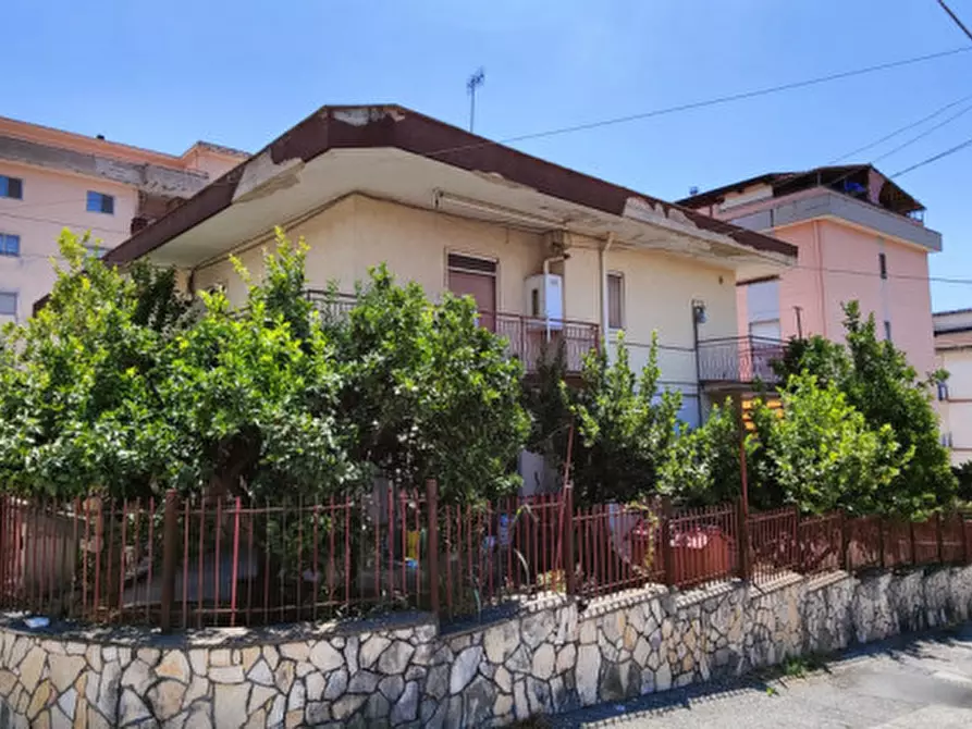 Immagine 13 di Villetta a schiera in vendita  in Via Alarico a Eboli