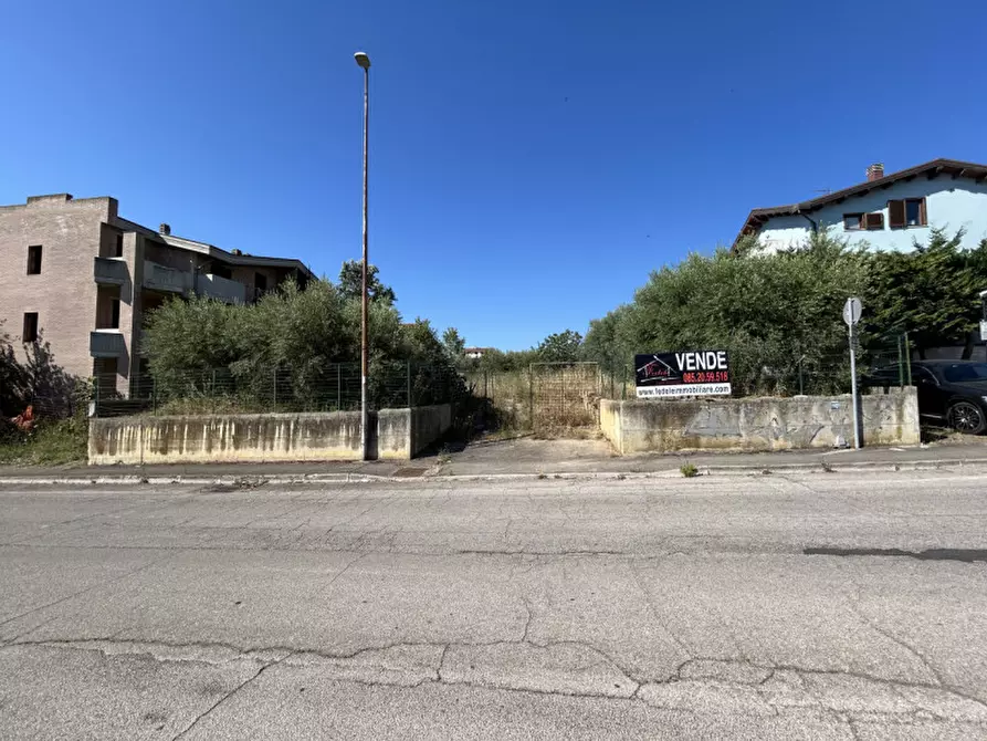 Immagine 1 di Terreno in vendita  in via alberto coppa a Citta' Sant'angelo