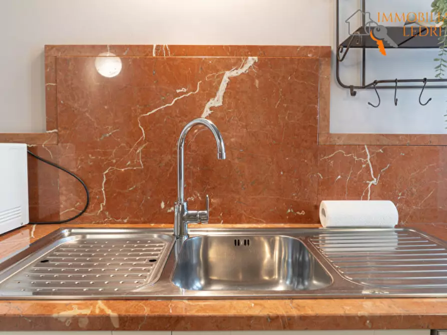 Immagine 6 di Appartamento in vendita  in Rigaste San Zeno a Verona