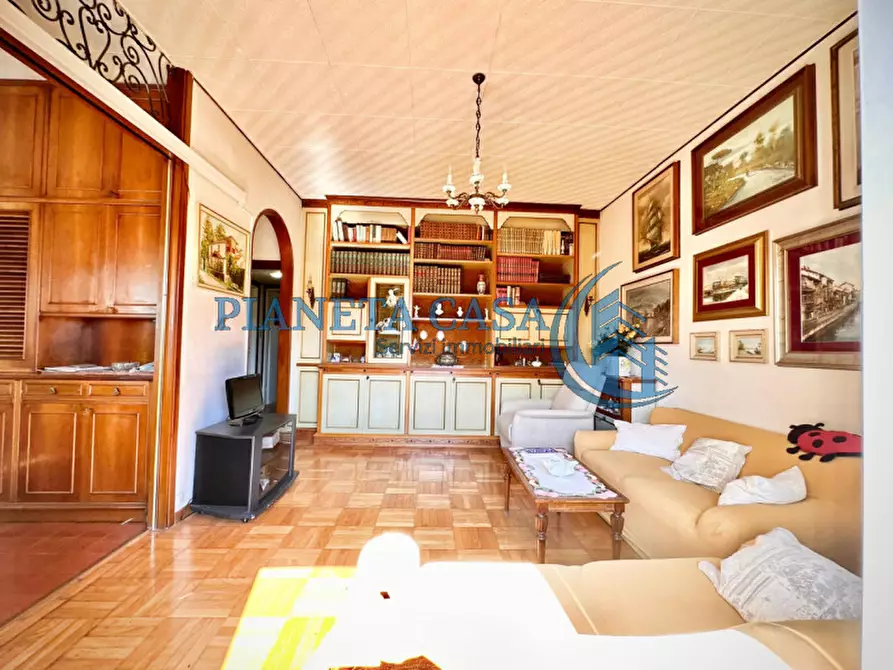 Immagine 2 di Appartamento in vendita  in PIAZZA CANEVA 5 a Milano