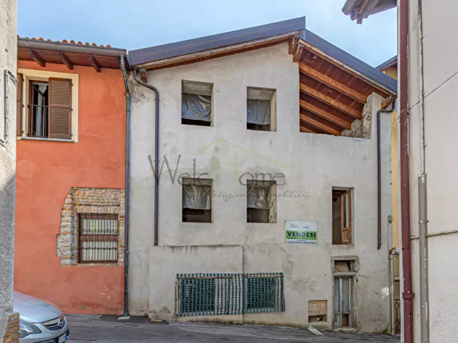 Immagine 1 di Rustico / casale in vendita  in via guaita, 8 a Ponte Lambro