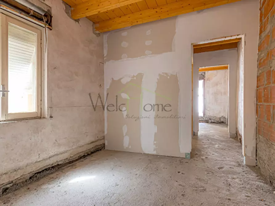 Immagine 9 di Rustico / casale in vendita  in via guaita, 8 a Ponte Lambro