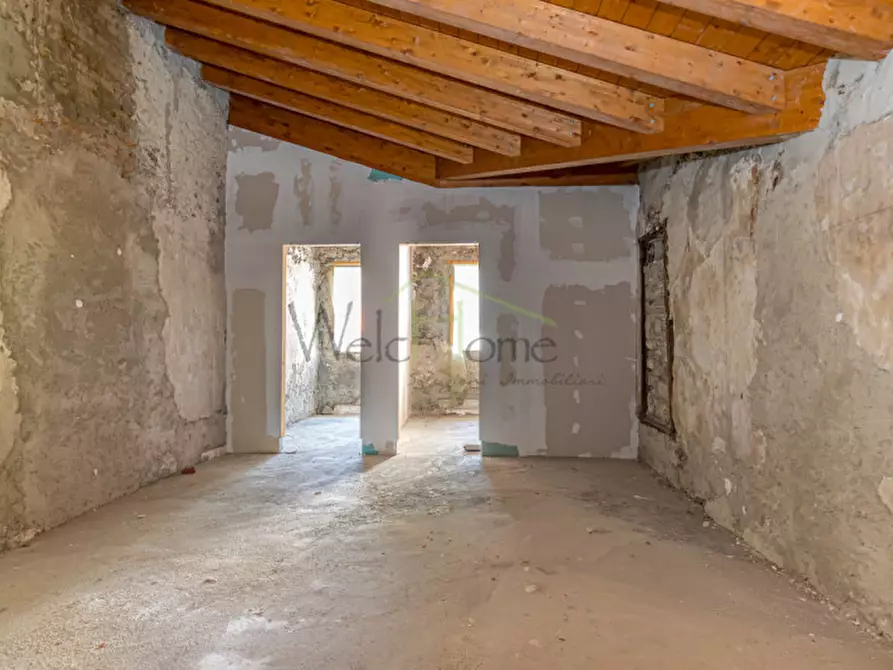 Immagine 37 di Rustico / casale in vendita  in via guaita, 8 a Ponte Lambro