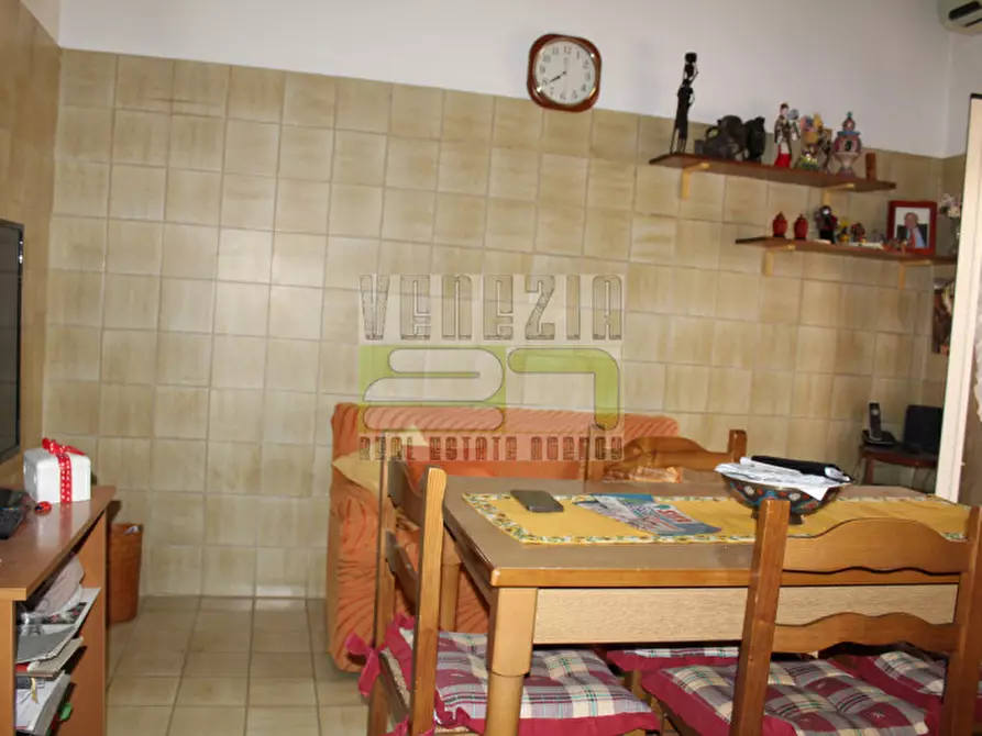 Immagine 11 di Appartamento in vendita  a Noto