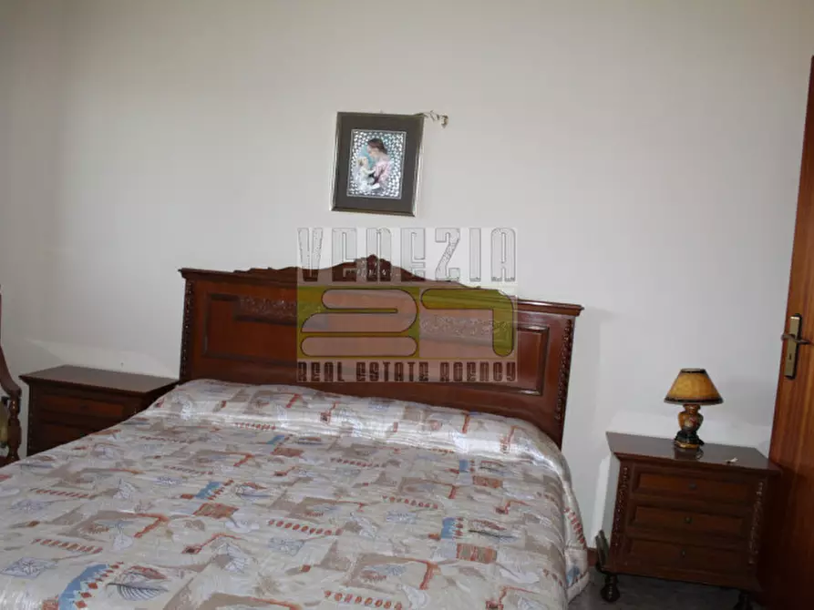 Immagine 21 di Appartamento in vendita  a Noto