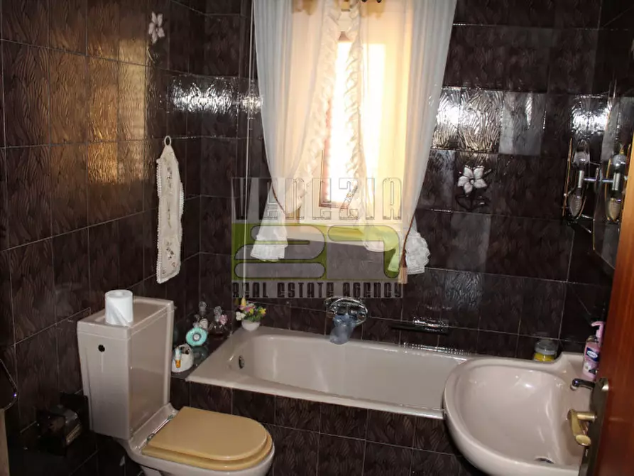 Immagine 26 di Appartamento in vendita  a Noto