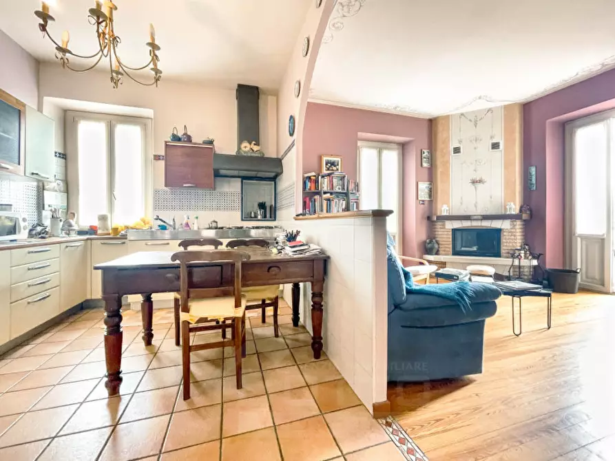 Immagine 4 di Appartamento in vendita  in Viale Rimembranze n.1 a Verbania