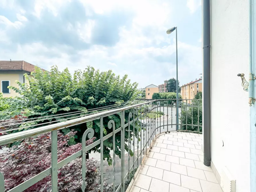 Immagine 11 di Appartamento in vendita  in Viale Rimembranze n.1 a Verbania