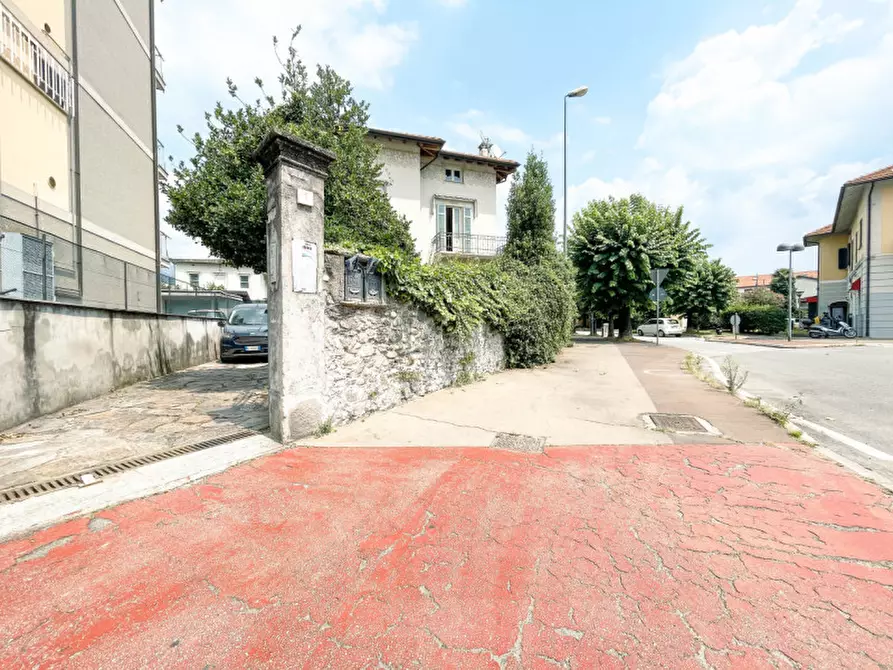 Immagine 26 di Appartamento in vendita  in Viale Rimembranze n.1 a Verbania