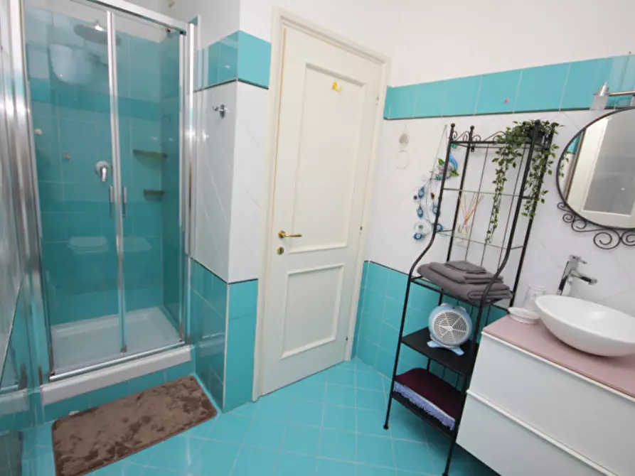 Immagine 8 di Appartamento in affitto  in Piazza Jacopo da Varagine a Genova