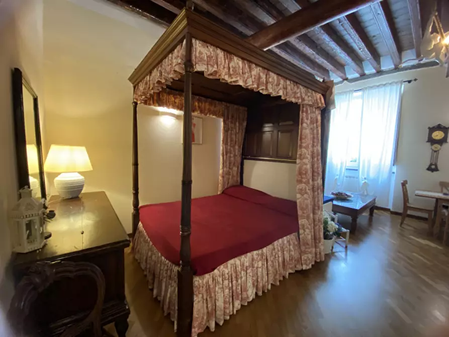 Immagine 25 di Appartamento in affitto  in Piazza Jacopo da Varagine a Genova