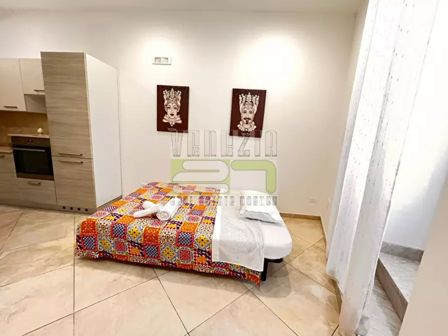 Immagine 22 di Appartamento in vendita  in via Venti Settembre a Noto