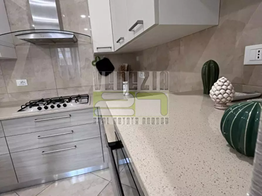 Immagine 23 di Appartamento in vendita  in via Venti Settembre a Noto