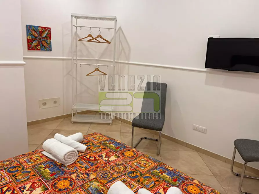 Immagine 28 di Appartamento in vendita  in via Venti Settembre a Noto