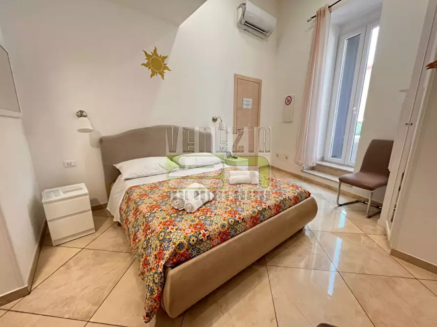 Immagine 30 di Appartamento in vendita  in via Venti Settembre a Noto