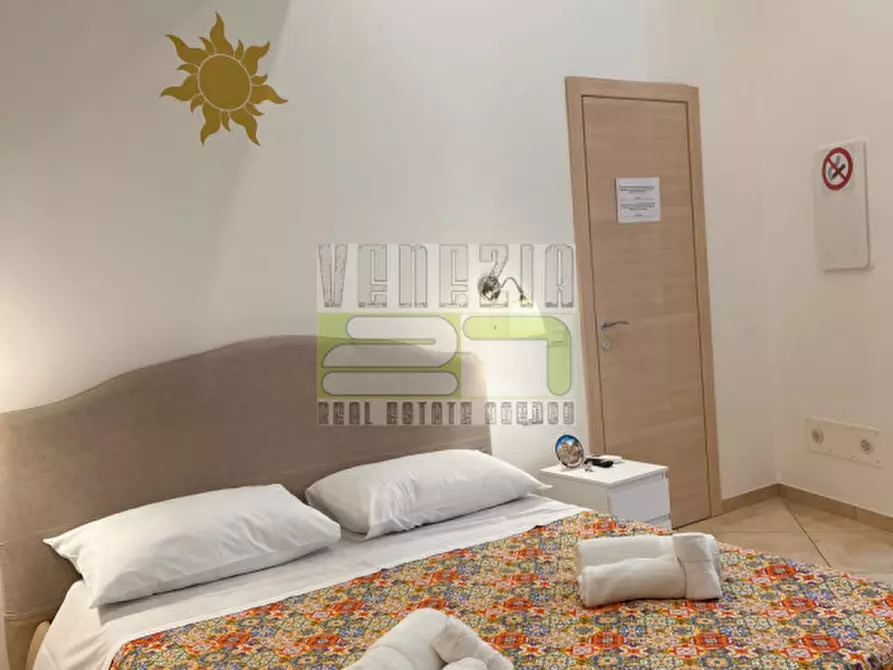 Immagine 36 di Appartamento in vendita  in via Venti Settembre a Noto