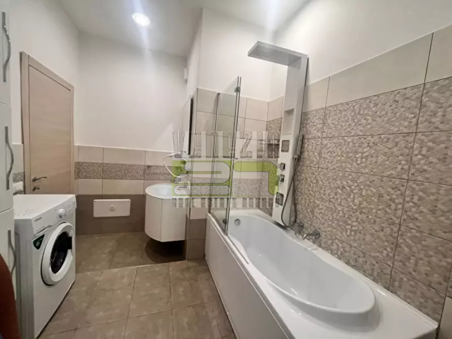 Immagine 60 di Appartamento in vendita  in via Venti Settembre a Noto