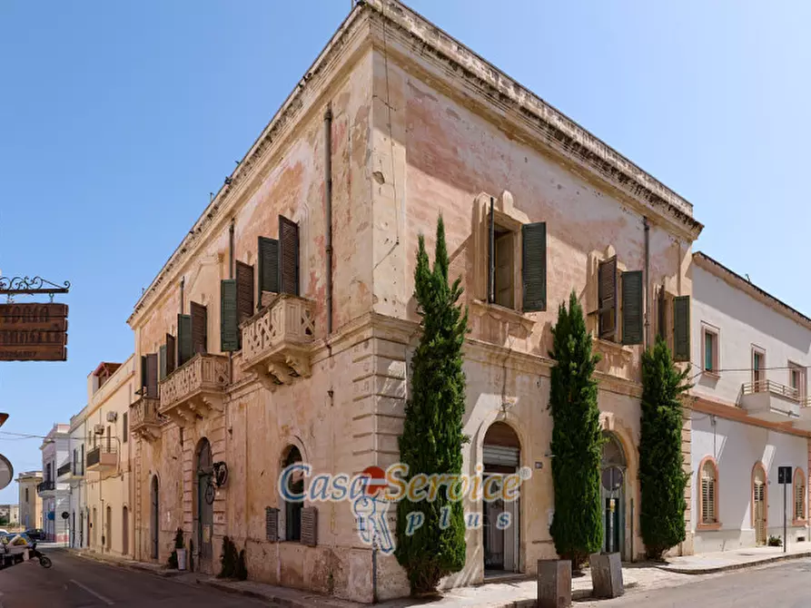 Immagine 1 di Palazzo in vendita  in Via Venezia a Gallipoli